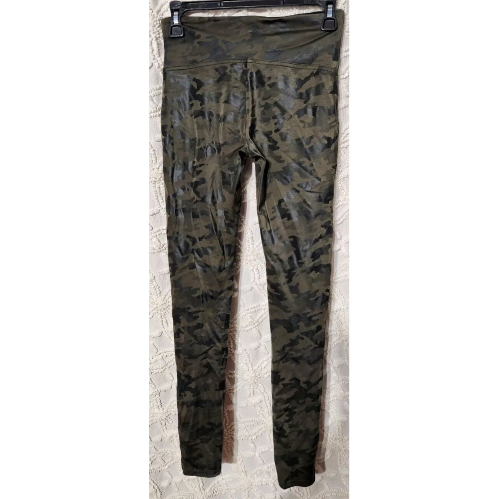 Spanx Faux Leather Camo Leggings Size M Black Olive Full Length Style 20185R - Picture 2 of 6
